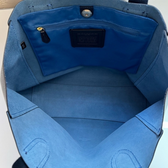 Coach Derby Navy Blue Soft Pebbled Leather Tote Bag - Picture 10 of 14